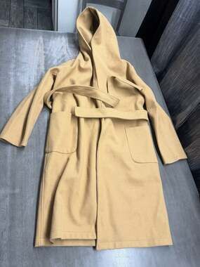 This & That Hooded Wrap Coat Womens Sz Small With Belt Approx 38” Long